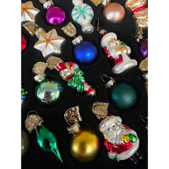 Thomas Pacconi Classics 2003 Christmas Miniature Ornament Collection In Crate - Picture 8 of 8